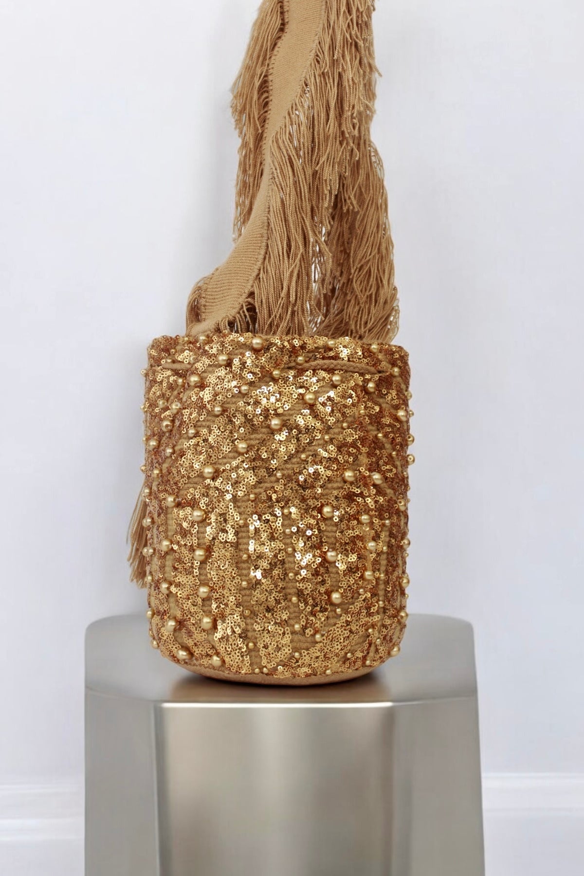 Bolso Victoria Gold con flecos